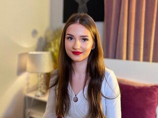 Camshow AdelinaEmber
