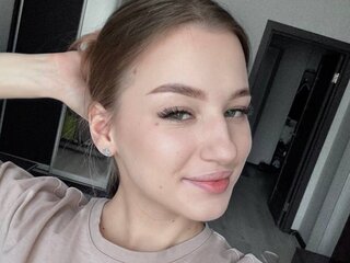 Nude MonaVilonny