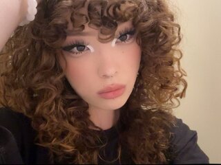 Cam YangConnie